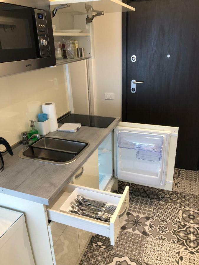 Penthouse “Sky 16” Studio Apartment Загреб Екстериор снимка