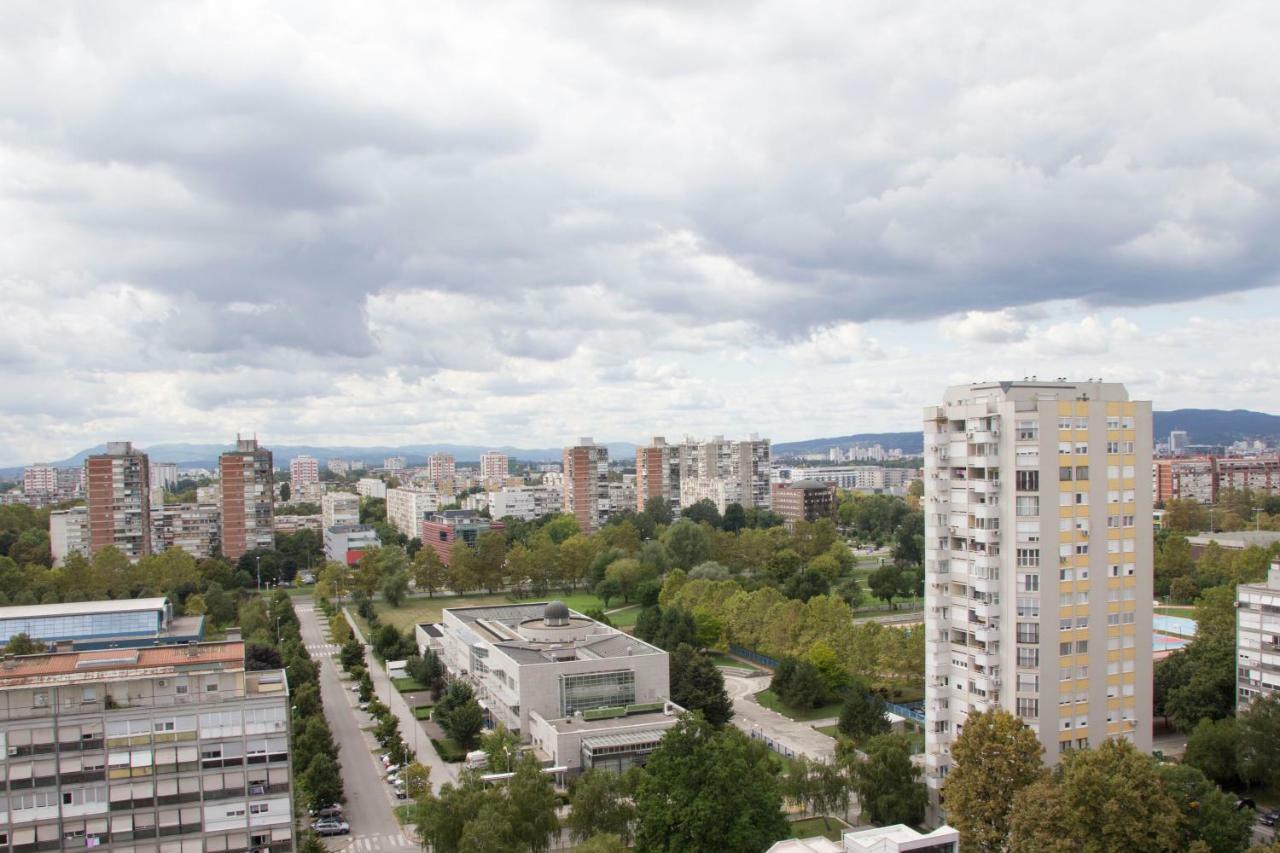 Penthouse “Sky 16” Studio Apartment Загреб Екстериор снимка